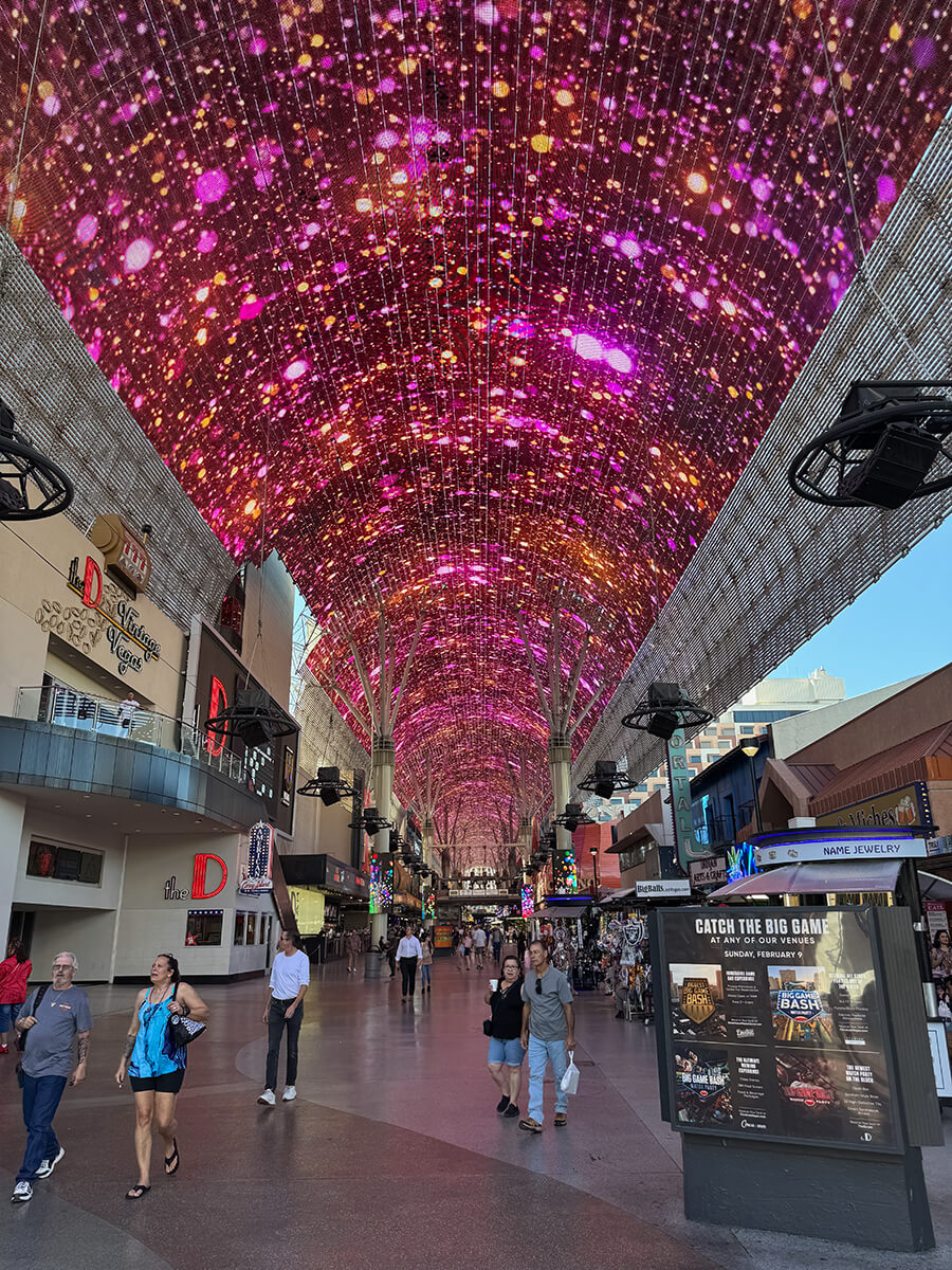 Las Vegas Municipal Pool gallery image