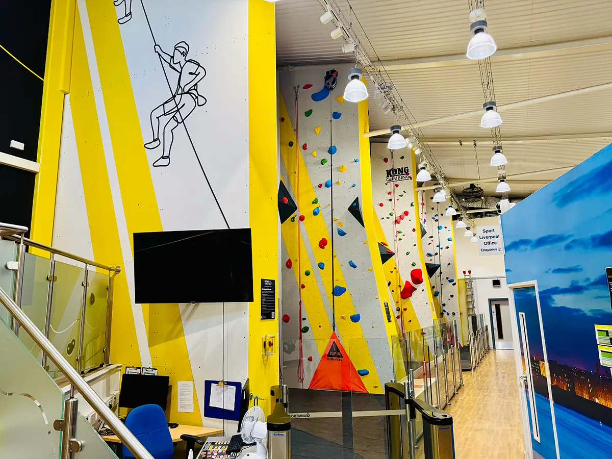 University of Liverpool Swimming Pool gallery image