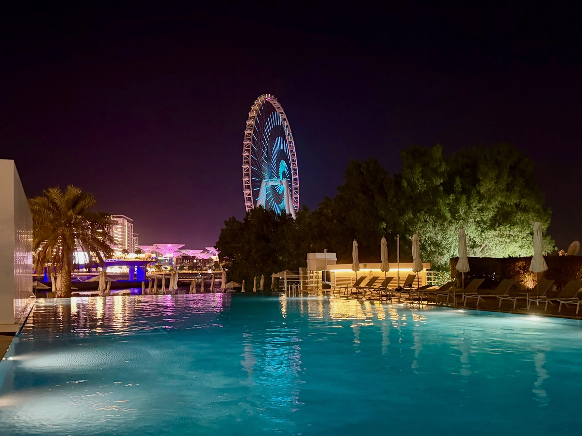 Al Bateen Residences Pool gallery image